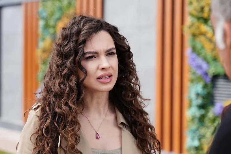 bir-gece-masali-28-bolum-fragmani-yayinlandi-ferman-afet-hanimin-oz-oglu-degil-1743144775805.jpg Kaynak: atv