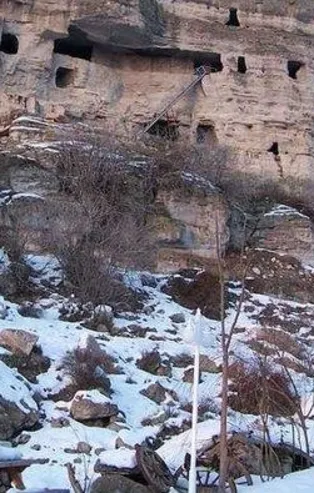 Firari FETÖ'cü mağarada enselendi!