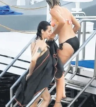 Uyanık Birce! Akalaya bikinili yakalanmamak için bakın ne yaptı-3