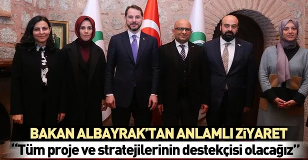 Bakan Albayrak'tan Yeşilay'a ziyaret