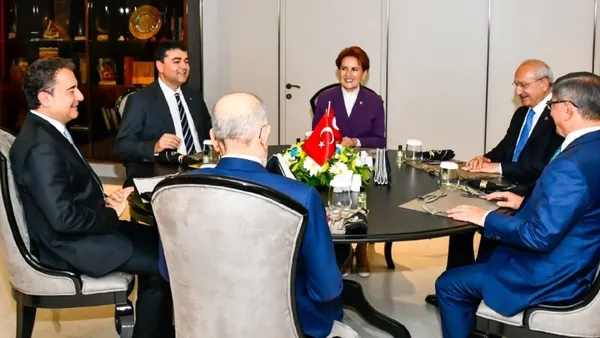 6li-masayi-karistiracak-kulis-takvimcomtr-acikliyor-iste-uluslararasi-karar-vericilerin-adaylik-icin-gazladigi-1657287966605.jpg 6'lı masayı karıştıracak kulis! İstanbul ve Ankara'daki lüks otellerde gizli buluşmalara kimler katıldı? Aday kaosunda uluslararası odaklar mı devrede?-4