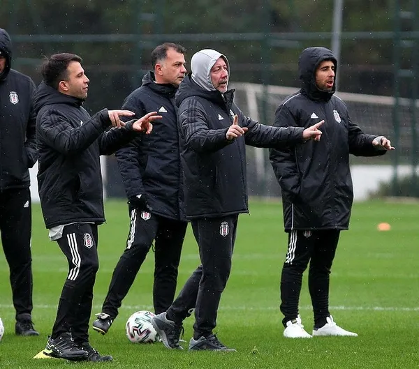 son-dakika-derbi-oncesi-flas-gelisme-besiktasin-galatasaray-maci-kamp-kadrosu-belli-oldu-1610808016402.jpeg Son dakika: Derbi öncesi flaş gelişme! Beşiktaş'ın Galatasaray maçı kamp kadrosu belli oldu-3