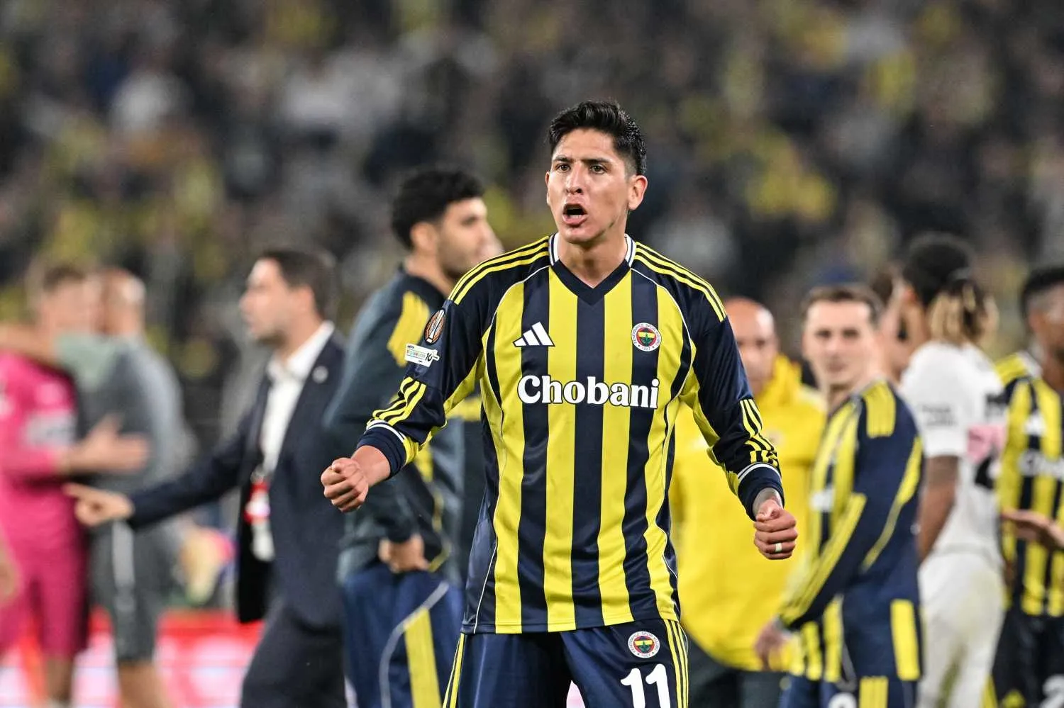 Fenerbahçe'de yeni sezonun ilk transferi belli oldu! - 7
