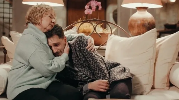 Sefirin Kızı'nın başrolü kendi isteğiyle diziden ayrılıyor! İzleyici Star Tv'ye karşı ayaklandı ama tası tarağı topladı yapımcıyla el sıkıştı-10