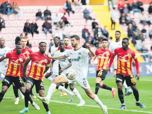 besiktasta-soke-eden-gedson-iddiasi-senol-gunes-1681951827256.jpeg Beşiktaş'ta şoke eden Gedson iddiası! Şenol Güneş...-4