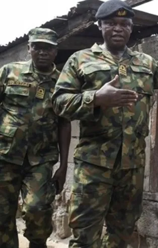 Nijerya'da camiye çifte intihar saldırısı