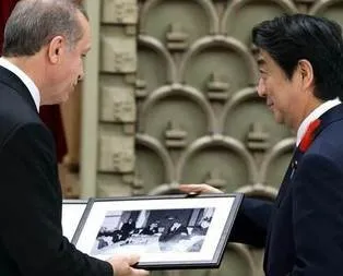 Abe’den Erdoğan’ı duygulandıran hediye
