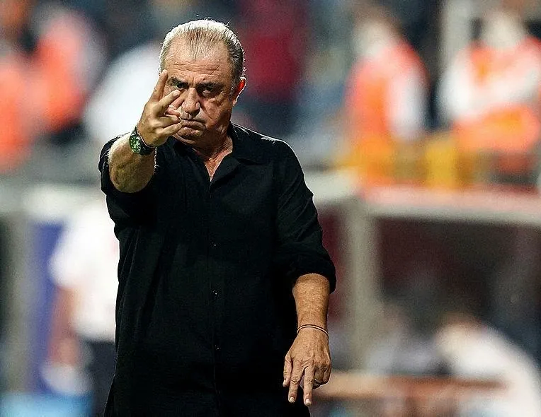Terim’e doğum günü kutlaması! Dikkat çeken sözler