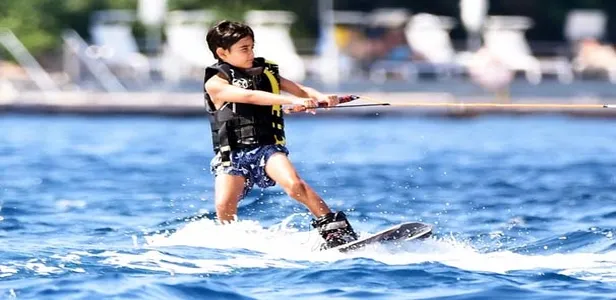 Meksikalı milyarder Bodrum'dan ayrılamadı-3