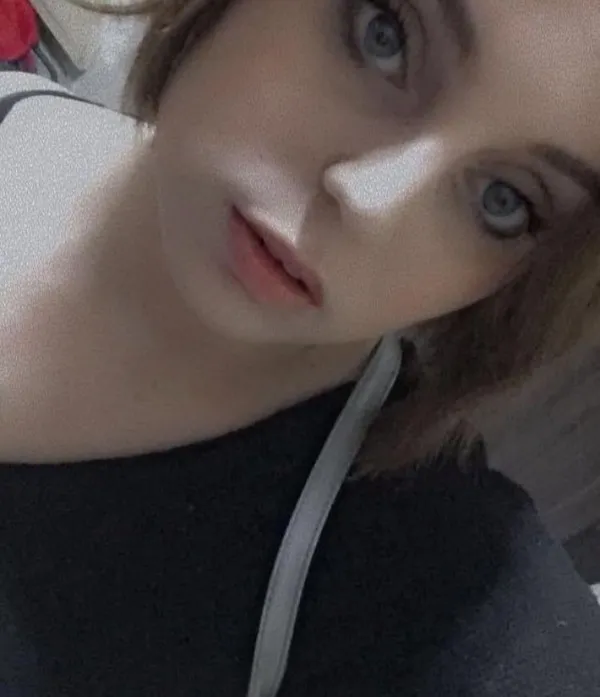 arkadasinin-evinde-olu-bulunan-genc-kadinin-13-yasindayken-29-kisinin-tecavuzune-ugradigi-ortaya-cikti-1626298914847.jpg Arkadaşının evinde ölü bulunan genç kadının, 13 yaşındayken 29 kişinin tecavüzüne uğradığı ortaya çıktı-6