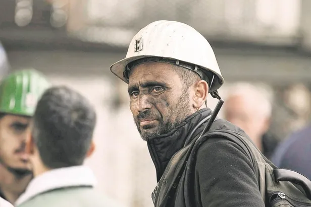 bartinda-maden-ocaginda-patlamaya-neden-olan-grizu-gazi-iste-boyle-goruntulendi-1665883133404.jpeg Bartın'da maden ocağında patlamaya neden olan grizu gazı işte böyle görüntülendi! İşte faciaya ilişkin tüm detaylar...-7