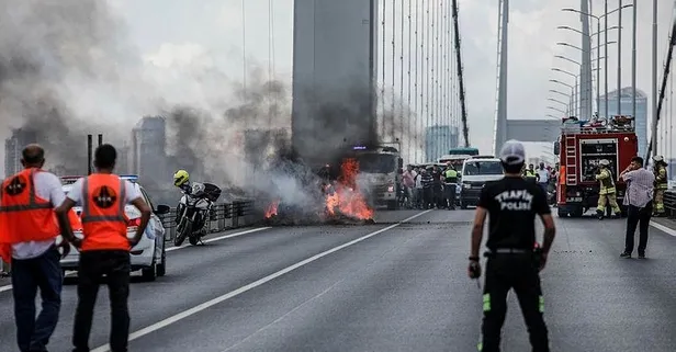 15 Temmuz Şehitler Köprüsü'nde araç yangını