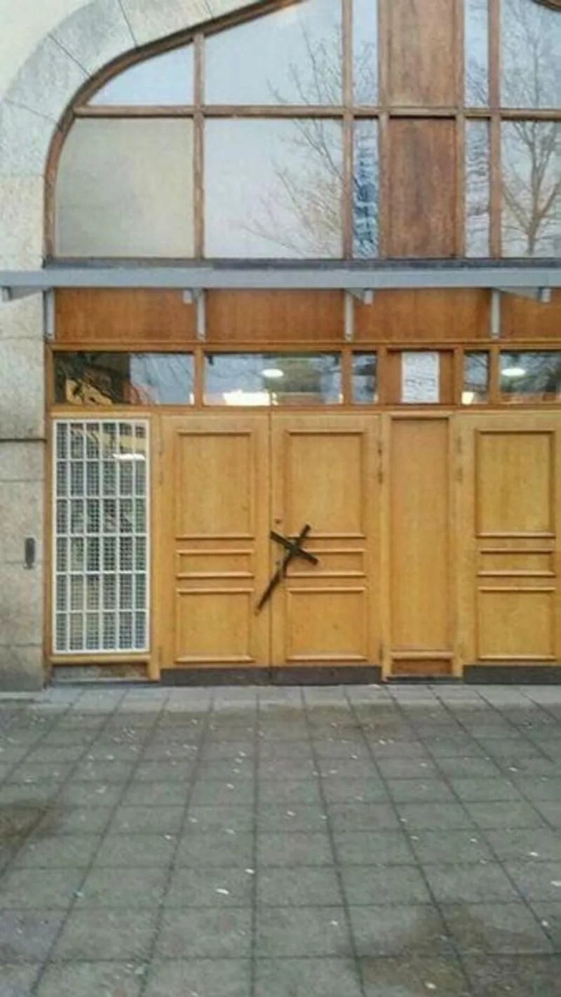 Isvec Te Camiye Irkci Saldiri Takvim