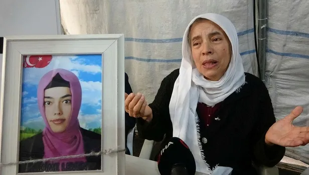 diyarbakirda-evlat-nobetindeki-hatice-levent-insan-haklari-kadin-haklari-diyorlar-ama-neden-bizim-cocuklarimiz-1669386523852.jpeg Diyarbakır'da evlat nöbetindeki Hatice Levent: İnsan hakları', 'kadın hakları' diyorlar ama neden bizim çocuklarımız mağaralarda?-2