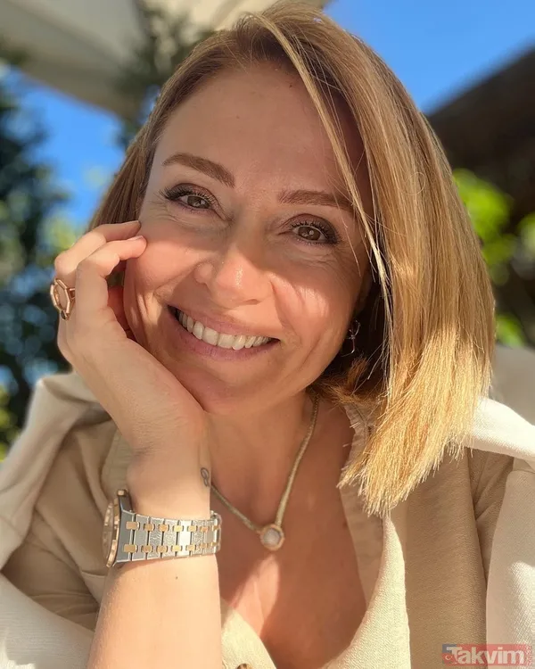 8 yıllık eşi Bülent Şakrak’la boşanmıştı! Ceyda Düvenci’nin ilk eşi bakın kim! Aşka yeşil ışık yakan Ceyda meğer Kurtlar Vadisi’nin yıldızıyla... - 4