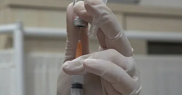 5 yakınını koronavirüsten kaybetti! Aşı çağrısı yaptı