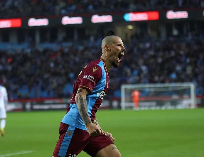 Hamsik’ten sevgilerle!