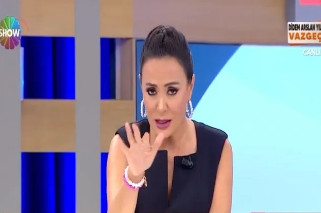 Kürtçe konuşan kadını yayından alan Didem Arslan Yılmaz'ın konukla İngilizce konuştuğu yayın ortaya çıktı
