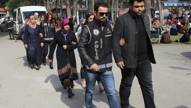 Yardım edip ByLock yüklemişler-2