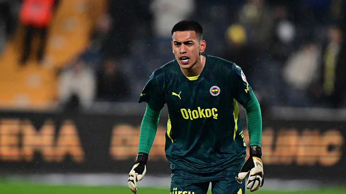 Fenerbahçe'den İrfan Can Eğribayat kararı! Dev ilgi sonrası flaş hamle