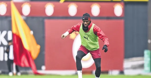 Victor Osimhen'den Okan Buruk'a büyük söz: Derbi benim maçım olacak