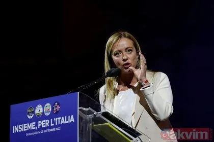 İtalya’nın yeni demir leydisi Giorgia Meloni’den Macron’a olay sözler! Bize ders vermeye kalkma dedi sömürgeleri hatırlattı