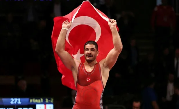 milli-guresci-taha-akgul-avrupa-gures-tarihine-gecti-1619190651061.jpeg Milli güreşçi Taha Akgül, Avrupa güreş tarihine geçti!-1