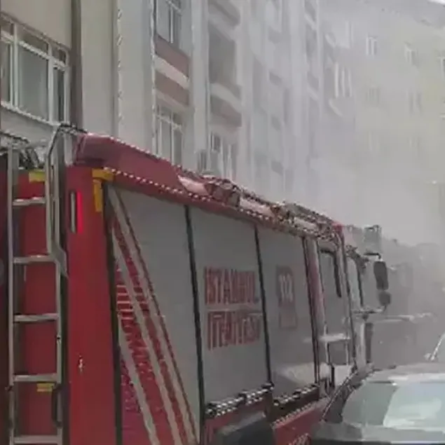 Şişli’de depo yangını