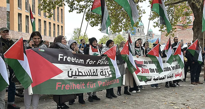 Filistin destekçileri Alman bakanı protesto etti (AA)