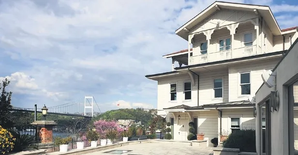 Yiğit Marcus Aral'dan sevgilisi Şevval Şahin’e tarihi jest