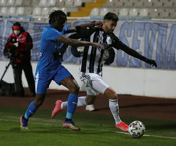 besiktasin-super-yildizi-rachid-ghezzal-asistleriye-ricardo-quaresmayi-geride-birakti-1618162371577.jpeg