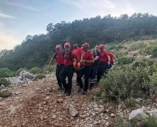 Rus paraşütçü kayalıklara düştü! Korku dolu anlar