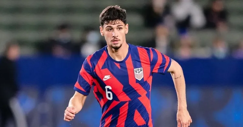 galatasaraydan-lucas-torreirayi-rahatlatacak-transfer-tam-18-milyon-euro-onerildi-1719236948478.jpg Galatasaray'dan Lucas Torreira'yı rahatlatacak transfer! Tam 18 milyon euro önerildi...-13