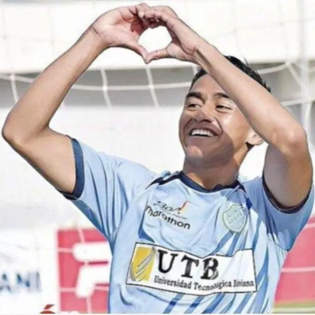 Ölen kardeşinin kimliğiyle oynadı