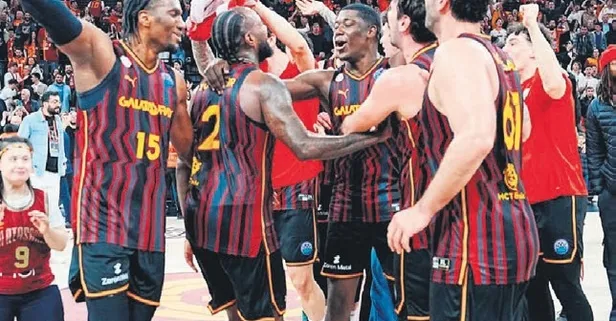 Cimbom’dan tarihi zafer! Tenerife’yi devirerek Şampiyonlar Ligi’nde adını finale yazdırdı