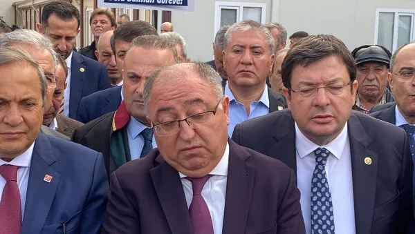 Yalova Belediyesi’nin zimmet davasında skandal olay! CHP’den yargıya müdahale girişimi: Mahkeme basıp hakimlere hakaret ettiler-3