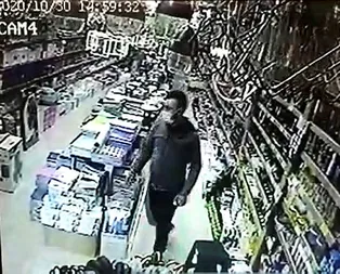 SON DAKİKA: İzmirdeki depremde vatandaşların kaçış anı kamerada