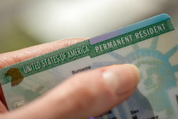 son-dakika-green-card-basvurulari-basladi-2024-2025-yesil-kart-dvlotterystategov-basvuru-ekrani-amerika-green-1696440924161.jpg Green Card fotoğraf ölçüleri kaç olmalı? 2024-2025 YEŞİL KART dvlottery.state.gov BAŞVURU EKRANI!-3