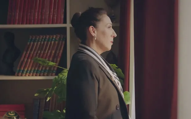 Kırmızı Oda dizisinde izleyicilere saç baş yolduran sahne! TV 8'in Kırmızı Oda dizisi yaylım ateşine tutuldu-7