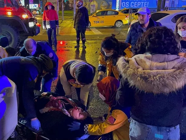 Son dakika: Şişli'de hatalı dönüş yapan araç ortalığı birbirine kattı! 5 yaralı-5