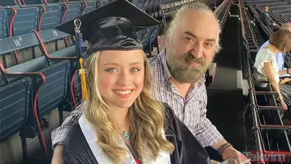 Yoklukla başlayan aşk hikayesi: Volkan Konak'tan eşine 'gecikmiş' gelinlik sürprizi - 12