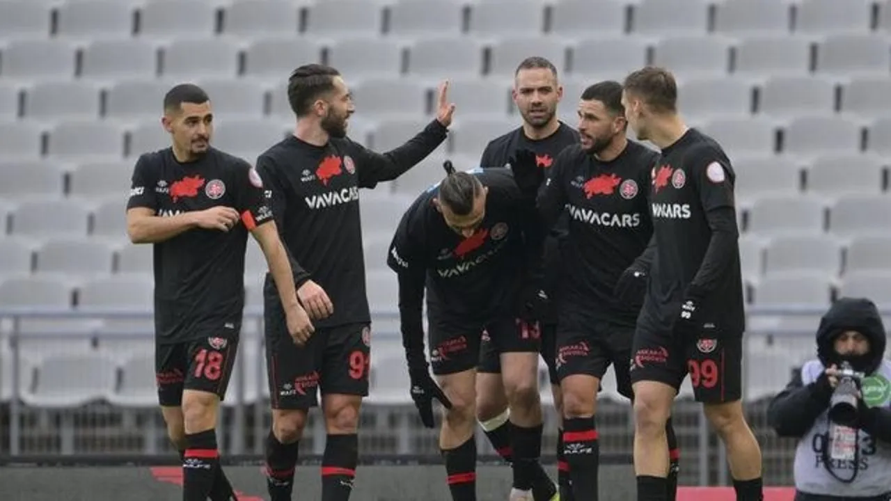 Fatih Karagümrük farklı kazandı
