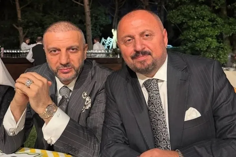 cakarli-tetikci-ekosistemin-kiralik-katil-sebekesi-cozuluyor-selahattin-yilmaza-kim-koruma-tahsis-etti-fatih-k-1755591497355.jpeg Çakarlı tetikçi! "Eko"sistemin "kiralık katil" şebekesi çözülüyor: Selahattin Yılmaz'a kim koruma tahsis etti? Fatih Keleş'ten itiraf-4