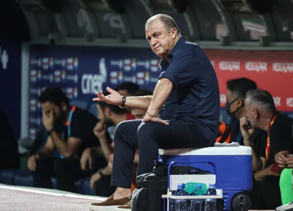 galatasarayda-fatih-terimden-transfer-aciklamasi-gelenler-de-gidenler-de-olacak-1630267546188.jpg Galatasaray'da Fatih Terim'den transfer açıklaması: Gelenler de gidenler de olacak-4