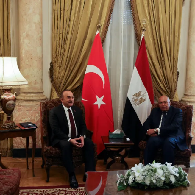 Son dakika: 11 yıl sonra Mısırda ilk temas: Dışişleri Bakanı Mevlüt Çavuşoğlu ve Mısırlı mevkidaşı Samih Şukriden önemli açıklamalar