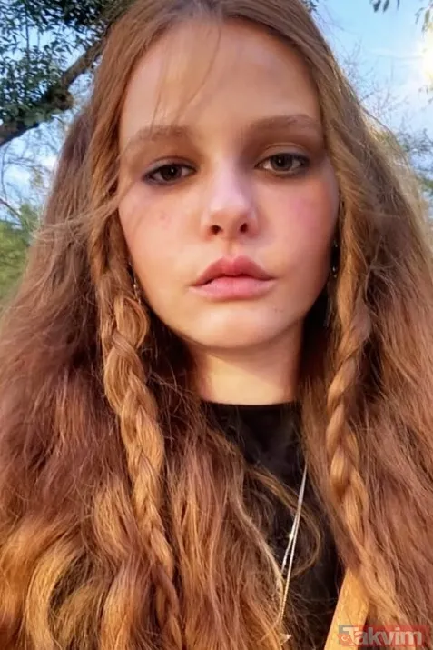 Ünlü oyuncu Naz Elmas Tarkan konserinde ortaya çıktı: Botokslu son hali çok konuşuldu - 18