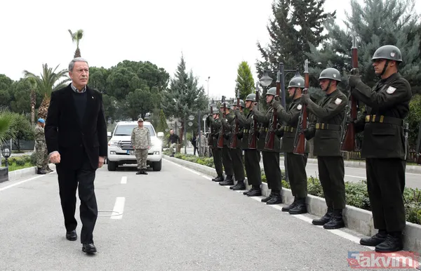 Son dakika: Bakan Akar ve komutanlar Suriye sırının sıfır noktasında - 5