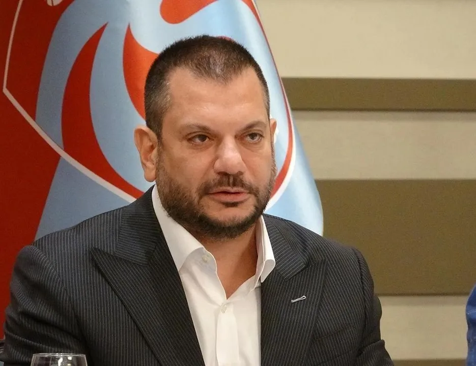 Doğan basın önünde