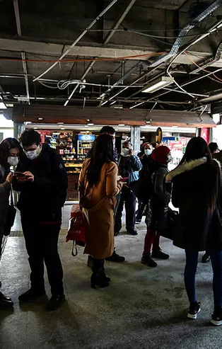 HES kodunu eşleştirmeyenler metrobüslere binemedi