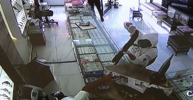 Kuyumcuyu soymaya kalktı! Hayatının şokunu yaşadı